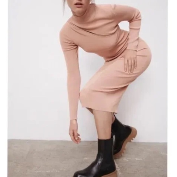 Zara | Cut Out Knit Dress in Dusty Pink NWT, Medium - Picture 4 of 8